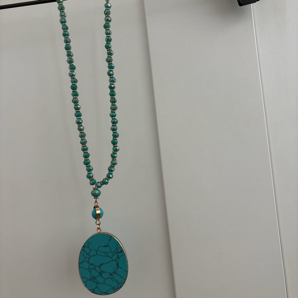 Turquoise Beaded Necklace with Pendant